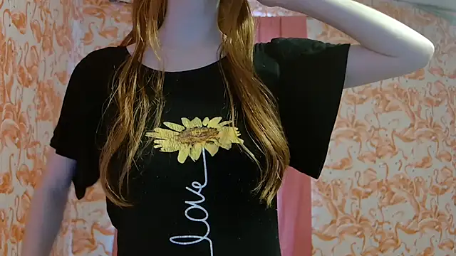 strawberrysmoothie online show from 19, 9, 2025