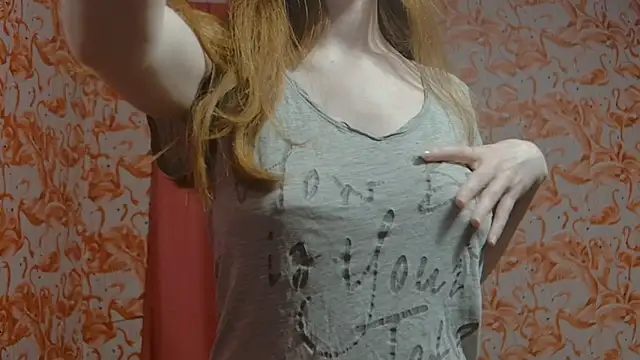 strawberrysmoothie online show from 11, 2, 2025