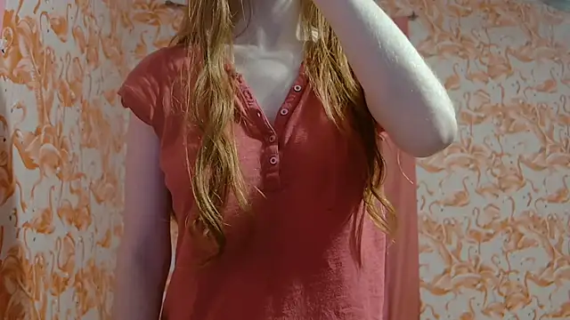 strawberrysmoothie online show from 26, 9, 2025