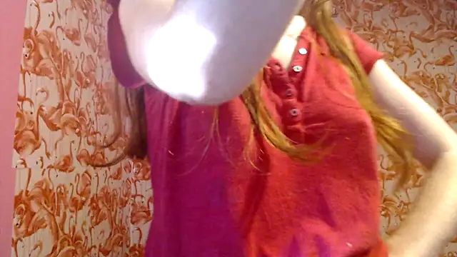 strawberrysmoothie online show from 15, 9, 2025