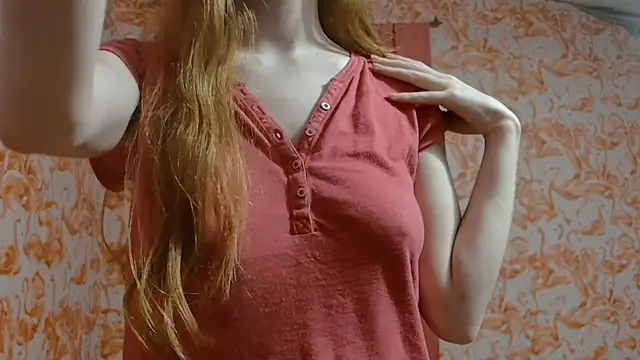 strawberrysmoothie online show from 26, 9, 2025