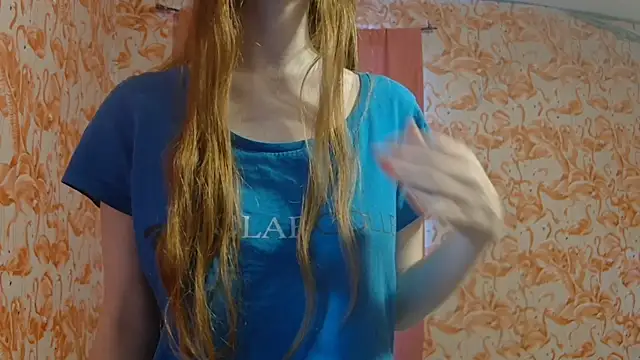 strawberrysmoothie online show from 19, 12, 2025