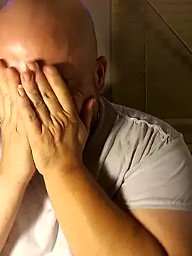 Spunonymous online show from 4, 10, 2025