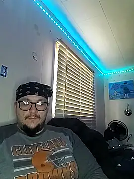 Spunonymous online show from 4, 3, 2025