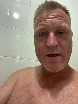 Snapshot of sexycouple109 chatting on 5, 2, 2026 sexycouple109 online show from 5, 2, 2026