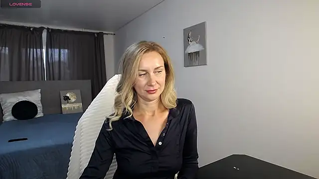 Snapshot of Vanessa_Nowak chatting on 16, 7, 2026 Vanessa Nowak online show from 16, 7, 2026