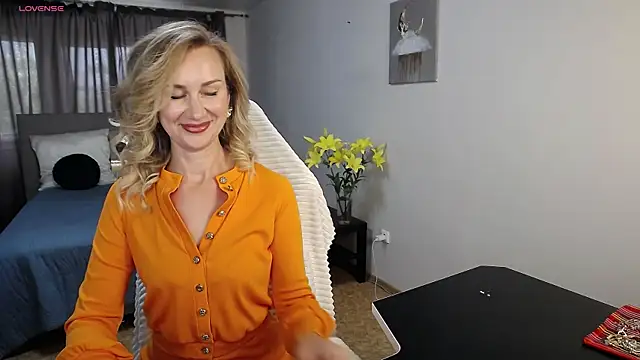 Snapshot of Vanessa_Nowak chatting on 26, 6, 2026 Vanessa Nowak online show from 26, 6, 2026