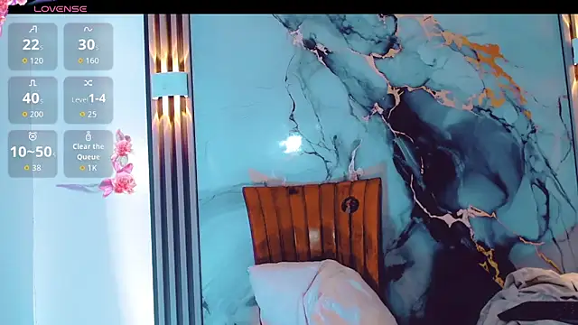 khiara moretti online show from 20, 12, 2025