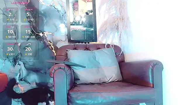 khiara moretti online show from 24, 9, 2025