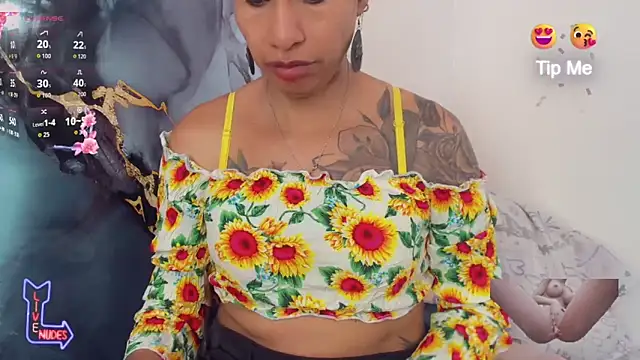 Snapshot of khiara_moretti chatting on 1, 6, 2026 khiara moretti online show from 1, 6, 2026