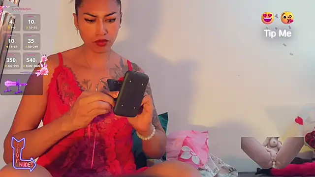 Snapshot of khiara_moretti chatting on 28, 5, 2026 khiara moretti online show from 28, 5, 2026
