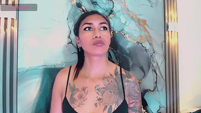 khiara moretti online show from 5, 2, 2026