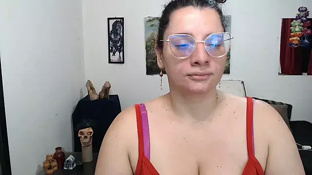 Snapshot of Aleja_Gonzales chatting on 12, 3, 2025 Aleja Gonzales online show from 12, 3, 2025