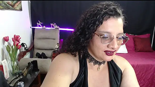 Aleja Gonzales online show from 3, 6, 2026