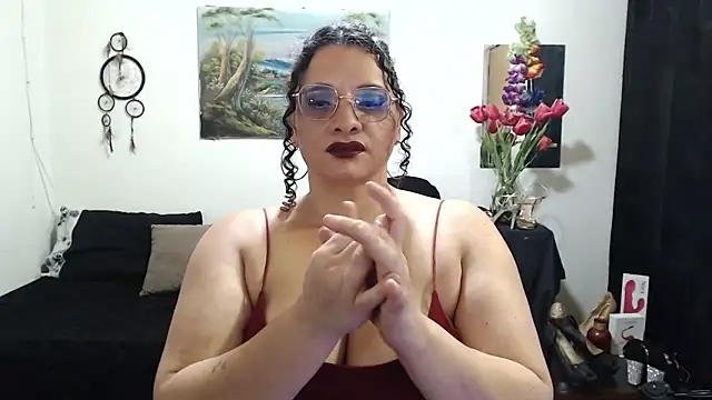 Snapshot of Aleja_Gonzales chatting on 15, 11, 2025 Aleja Gonzales online show from 15, 11, 2025