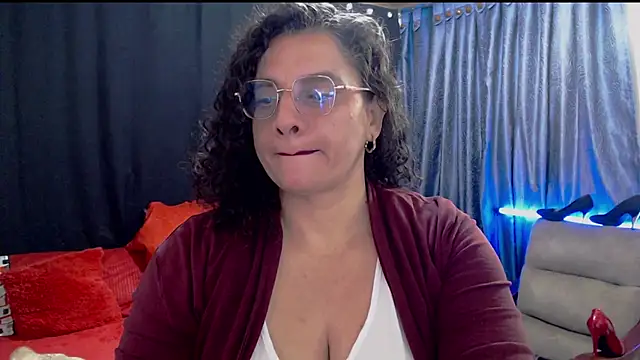 Aleja Gonzales online show from 15, 7, 2026