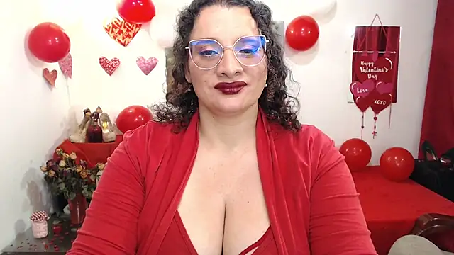 Snapshot of Aleja_Gonzales chatting on 18, 2, 2025 Aleja Gonzales online show from 18, 2, 2025