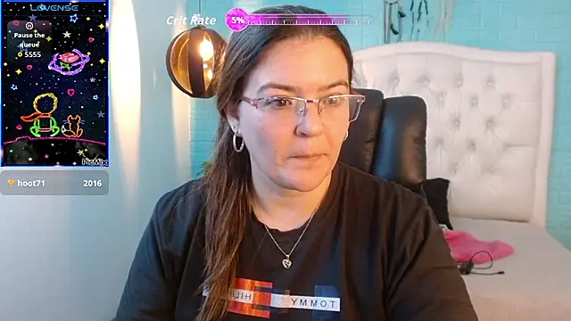 MsJossie online show from 11, 10, 2025