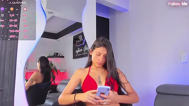 Agathaargent  online show from 2, 3, 2025