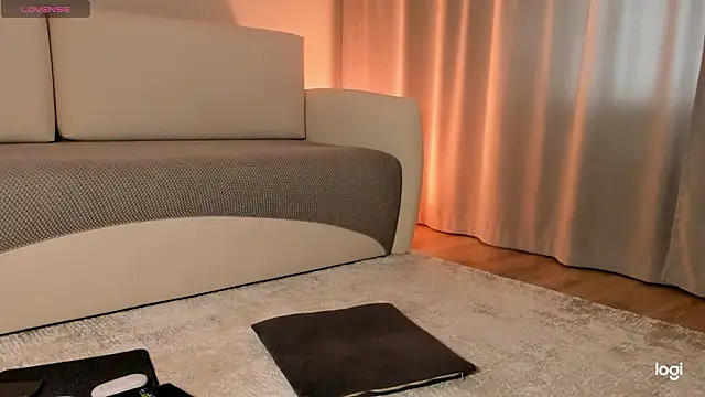 AmelinaLove online show from 6, 3, 2026