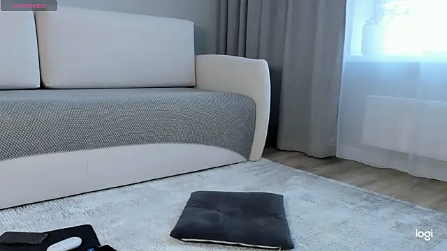 Snapshot of AmelinaLove chatting on 14, 2, 2026 AmelinaLove online show from 14, 2, 2026