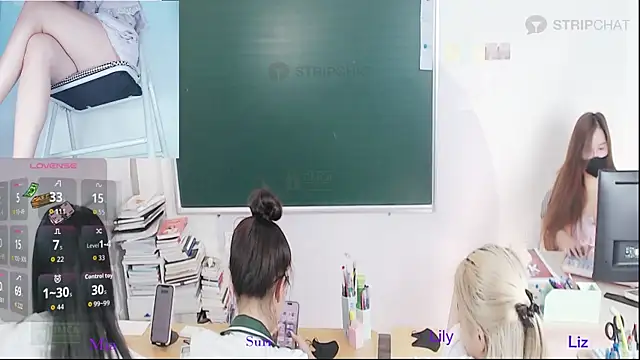 Snapshot of _Math_ chatting on 6, 7, 2026 Math online show from 6, 7, 2026