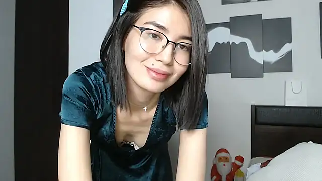 Snapshot of traxexe chatting on 15, 5, 2026 traxexe online show from 15, 5, 2026