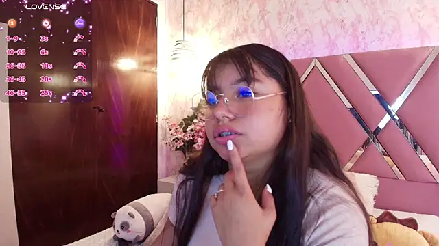 Miaa Smiith1 online show from 18, 3, 2025