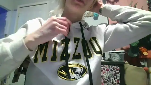 watermellonpussy online show from 24, 2, 2026