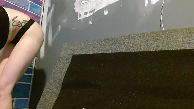 watermellonpussy online show from 3, 3, 2026