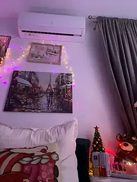 Snapshot of EvelynFrances chatting on 25, 12, 2024 EvelynFrances online show from 25, 12, 2024