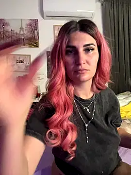 Snapshot of EvelynFrances chatting on 27, 9, 2025 EvelynFrances online show from 27, 9, 2025