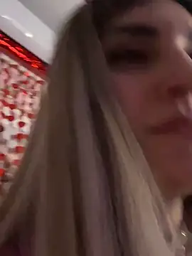 Snapshot of EvelynFrances chatting on 14, 2, 2025 EvelynFrances online show from 14, 2, 2025