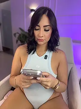 GabriellaFerrer online show from 16, 6, 2026