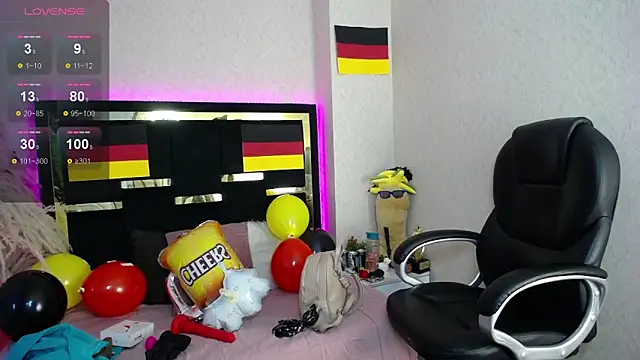 Snapshot of Moon_Water__ chatting on 26, 9, 2025 Moon Water online show from 26, 9, 2025