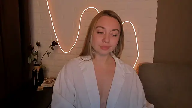 DanielaWisse online show from 5, 12, 2024
