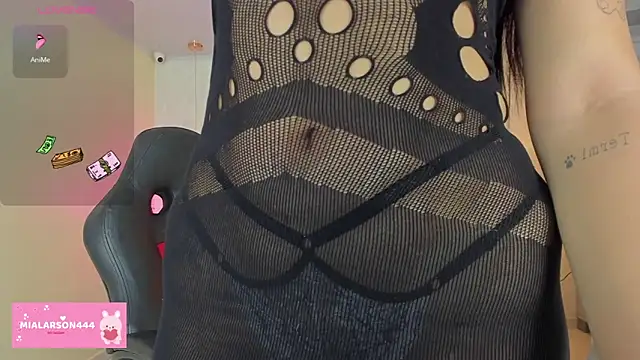 LARSONMIA online show from 7, 2, 2026