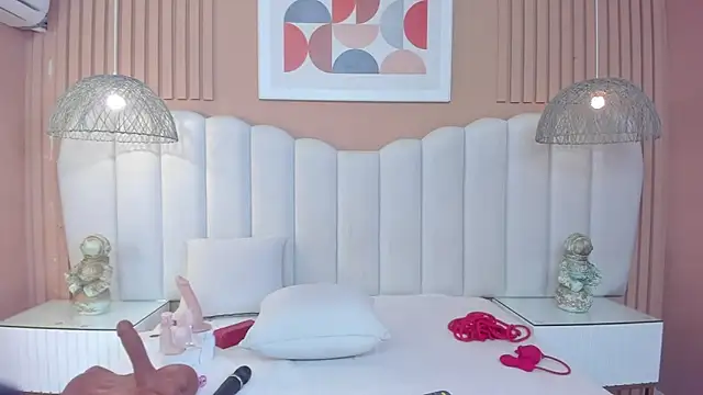 Snapshot of Sara_Vanegas chatting on 10, 2, 2026 Sara Vanegas online show from 10, 2, 2026