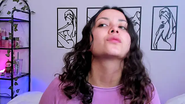 Megan Rodrigo online show from 12, 9, 2025