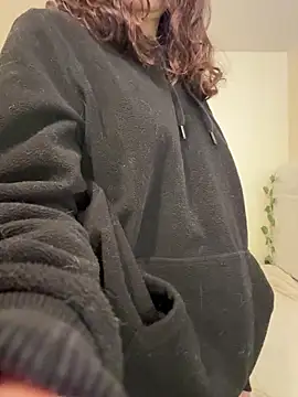 Megan Rodrigo online show from 5, 3, 2026