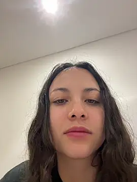 Megan Rodrigo online show from 15, 7, 2026