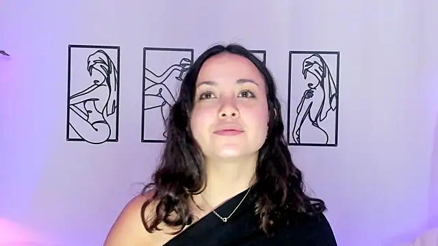 Megan Rodrigo online show from 5, 10, 2025