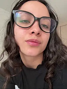 Megan Rodrigo online show from 10, 7, 2026