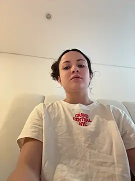 Megan Rodrigo online show from 2, 7, 2026