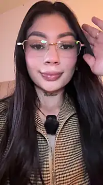 Roxanne 08 online show from 24, 4, 2026