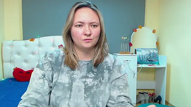 SallyVerda online show from 1, 12, 2025