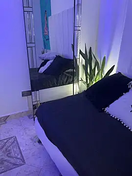 Amber Martins  online show from 25, 6, 2026