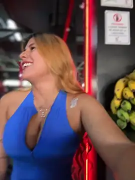 Amber Martins  online show from 5, 10, 2025