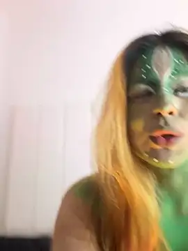 Amber Martins  online show from 2, 10, 2025