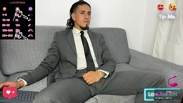 Tom blunt96 online show from 29, 11, 2025